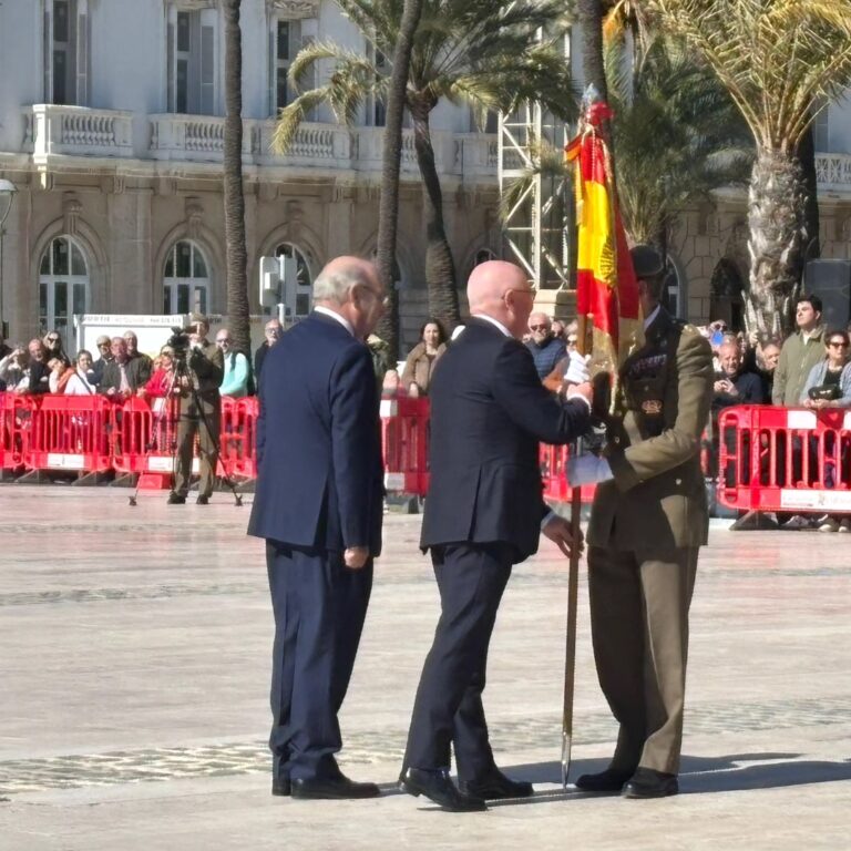Renovación Estandarte Regimiento de Artillería Antiaérea nº73 (RAAA 73)